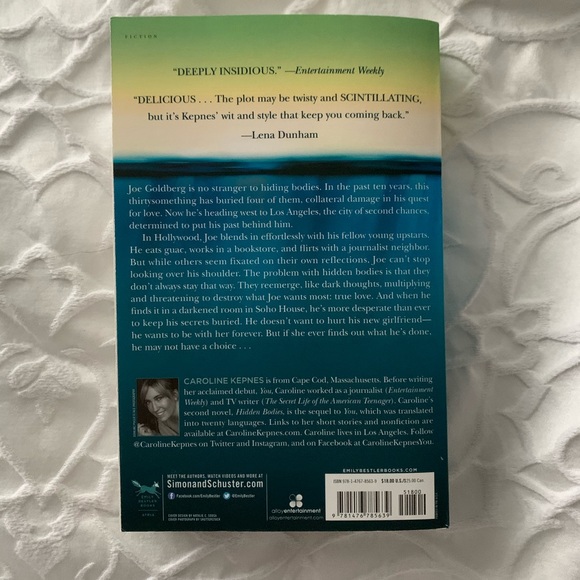 🔴 SOLD ON DEPOP |HIDDEN BODIES BY CAROLINE KEPNES - Picture 2 of 3